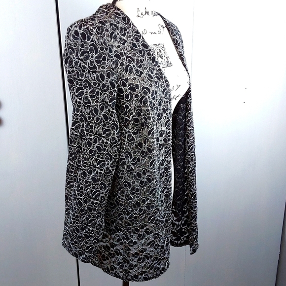 Catherines- Womens Black/White Swirl Textured Semi Sheer lite Blazer Sz. XL - Picture 4 of 7